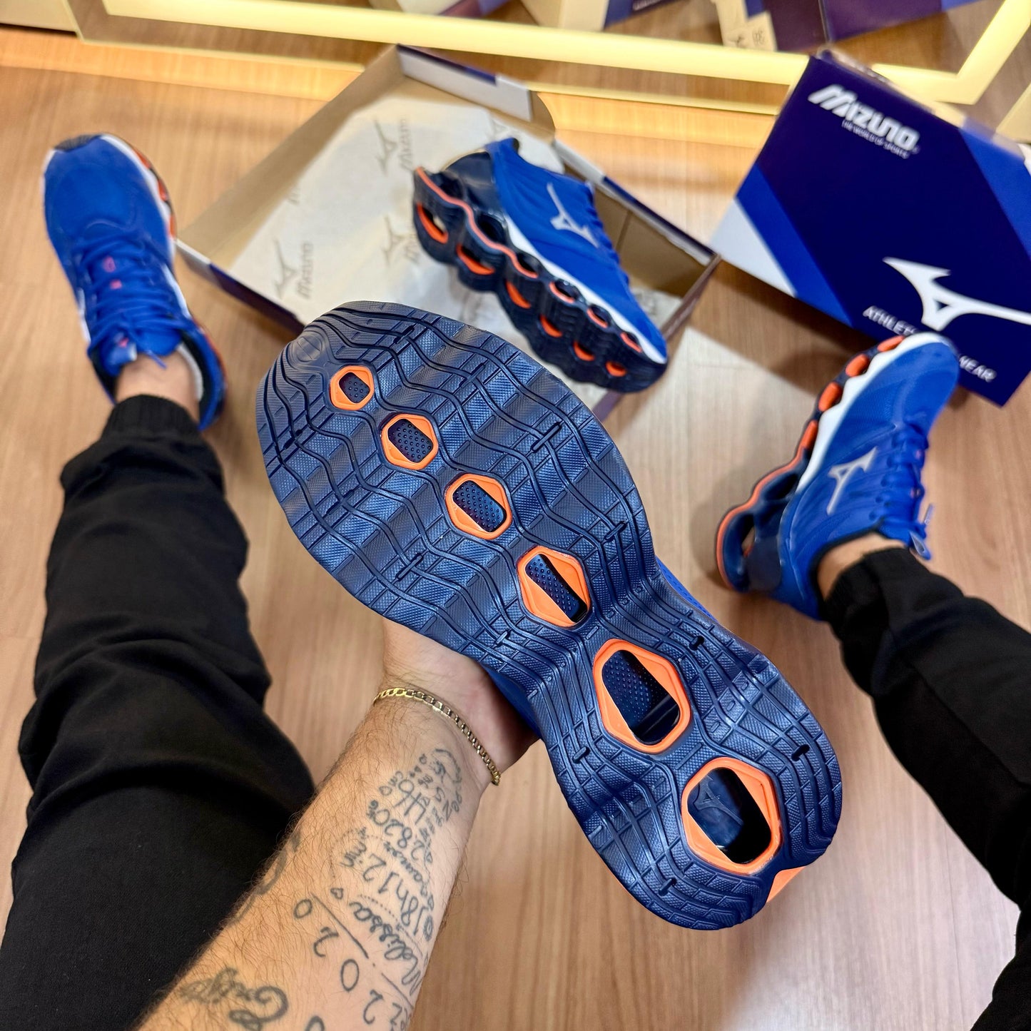 Tênis Mizuno Prophecy 12 Azul – Amortecimento Extremo e Estilo Esportivo