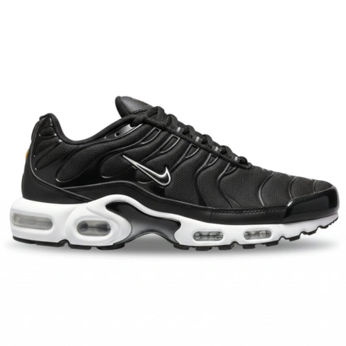Tênis Nike TN Preto e Branco – Conforto e Estilo Urbano