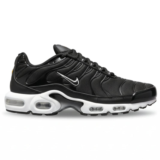 Tênis Nike TN Preto e Branco – Conforto e Estilo Urbano
