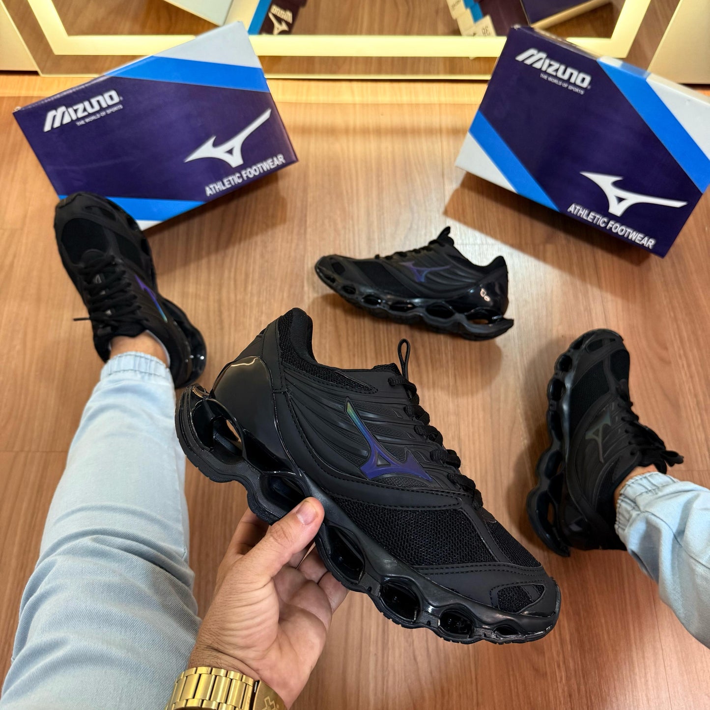 Tênis Mizuno Prophecy 13-S Preto Refletivo – Performance e Estilo Premium