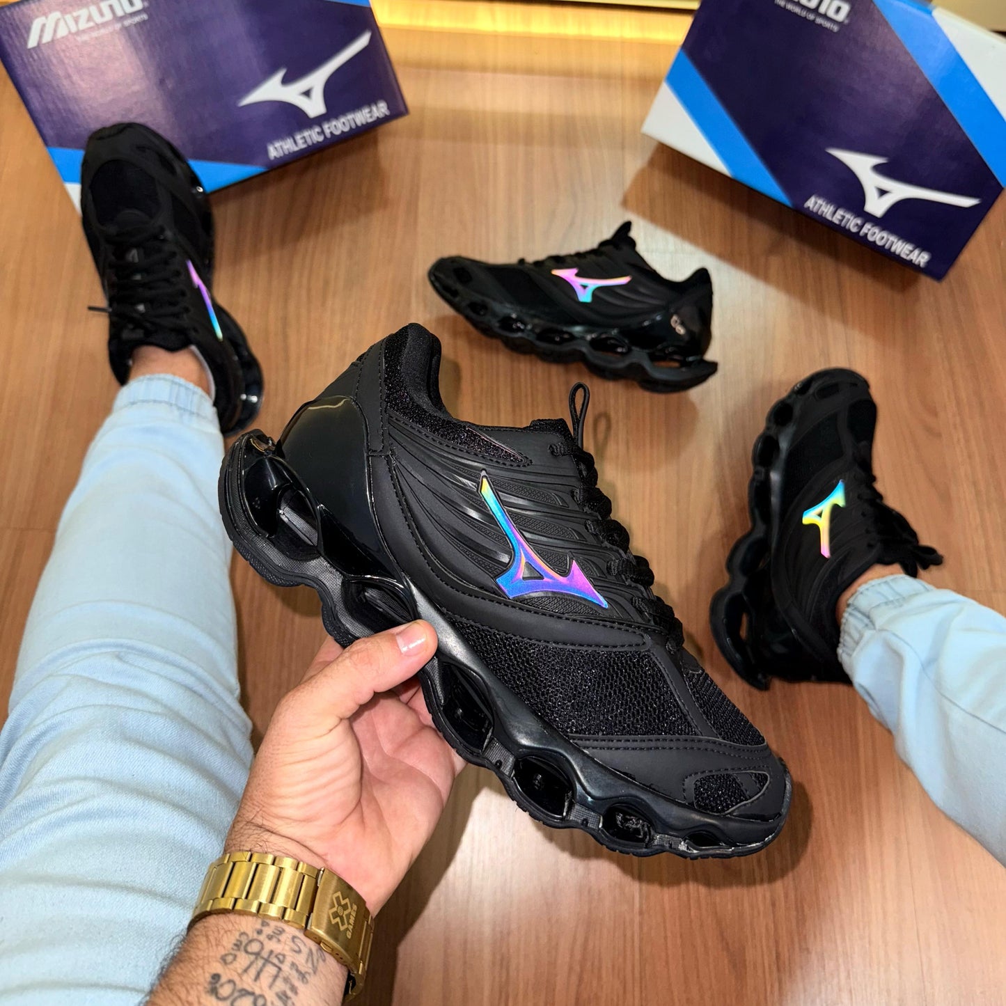 Tênis Mizuno Prophecy 13-S Preto Refletivo – Performance e Estilo Premium