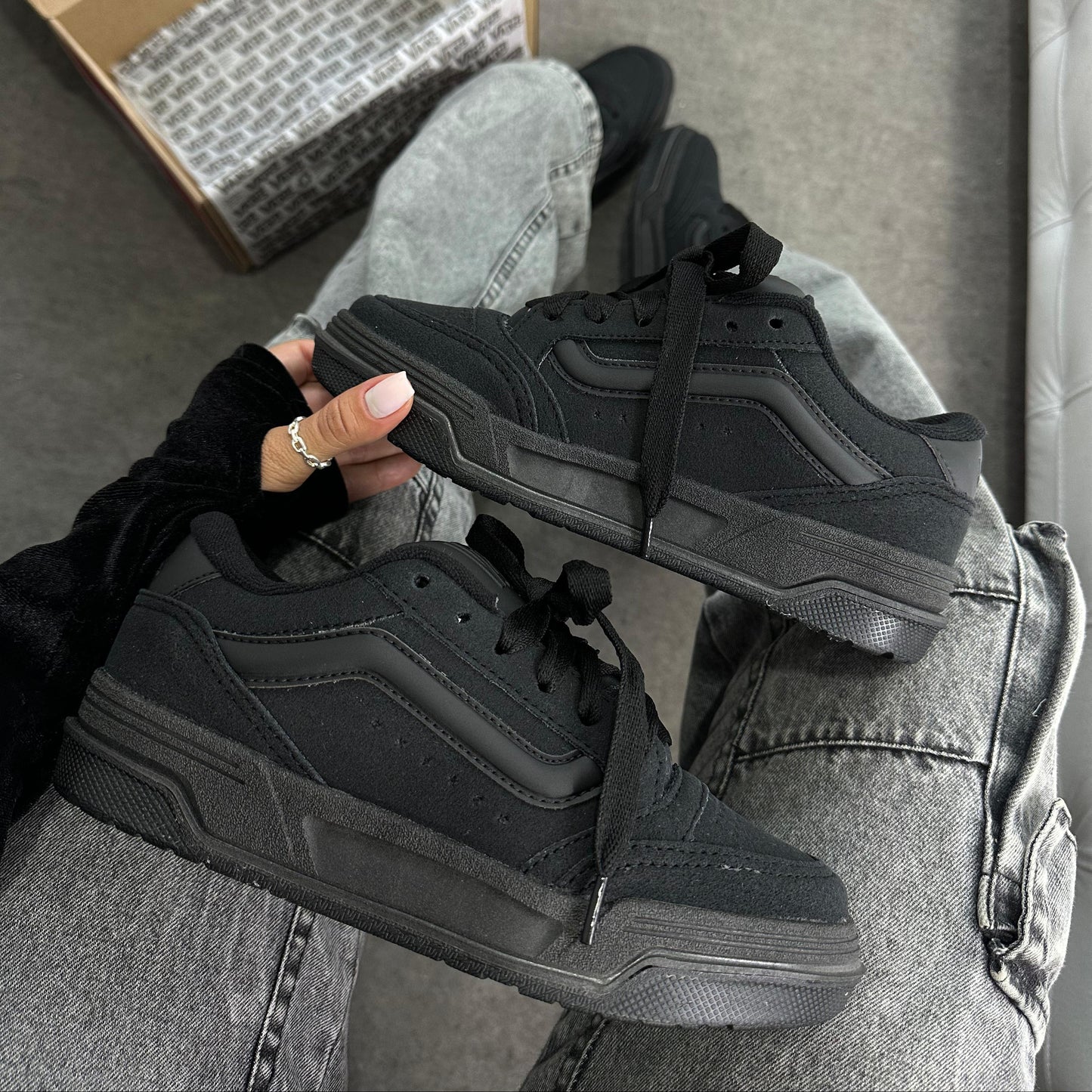 Tênis Vans Hylane Preto – Design Moderno e Confortável