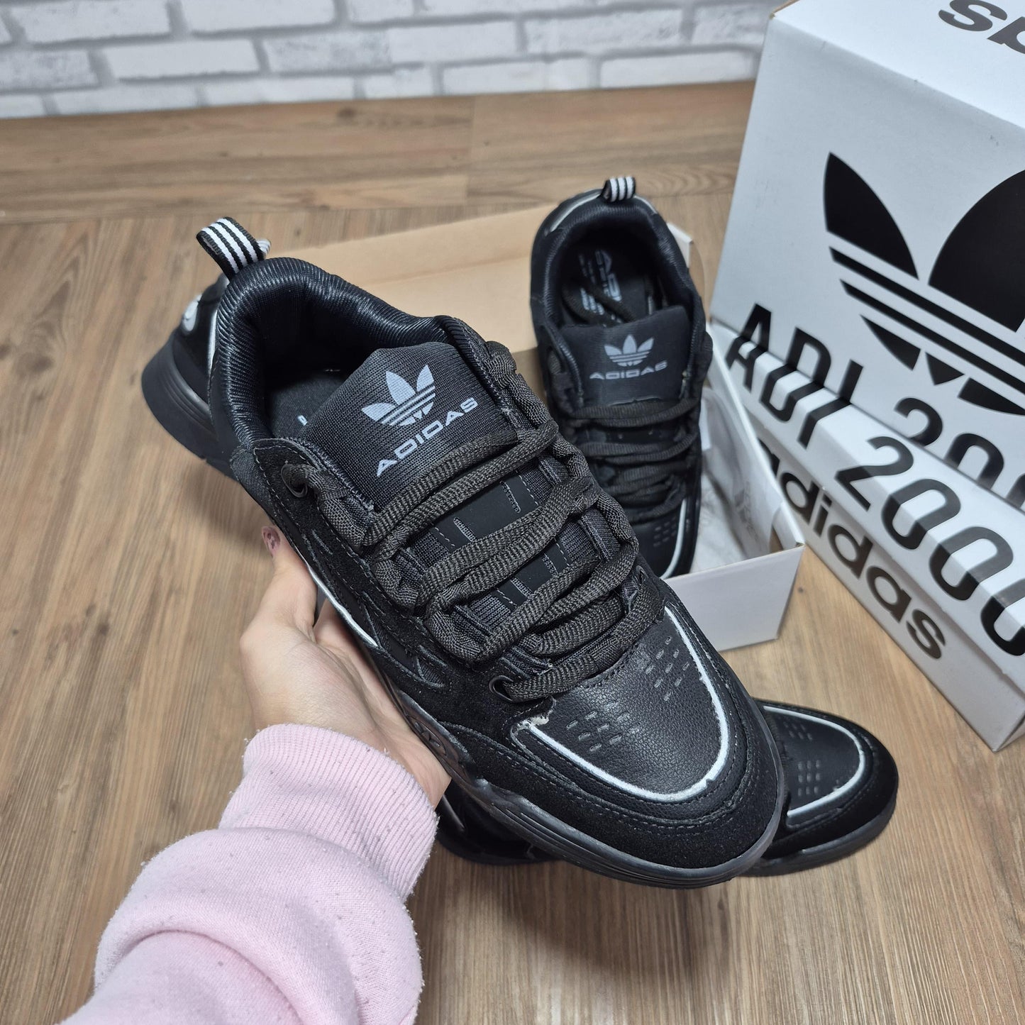 Tênis Adidas Adi2000 Preto – Leve, Estiloso e Ideal para o Dia a Dia