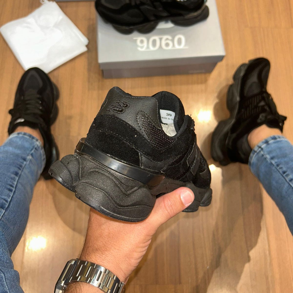 Tênis New Balance 9060 Preto – Estilo Urbano e Design Exclusivo