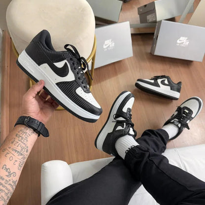 Tênis Nike Air Force Panda Carbono – Estilo e Conforto