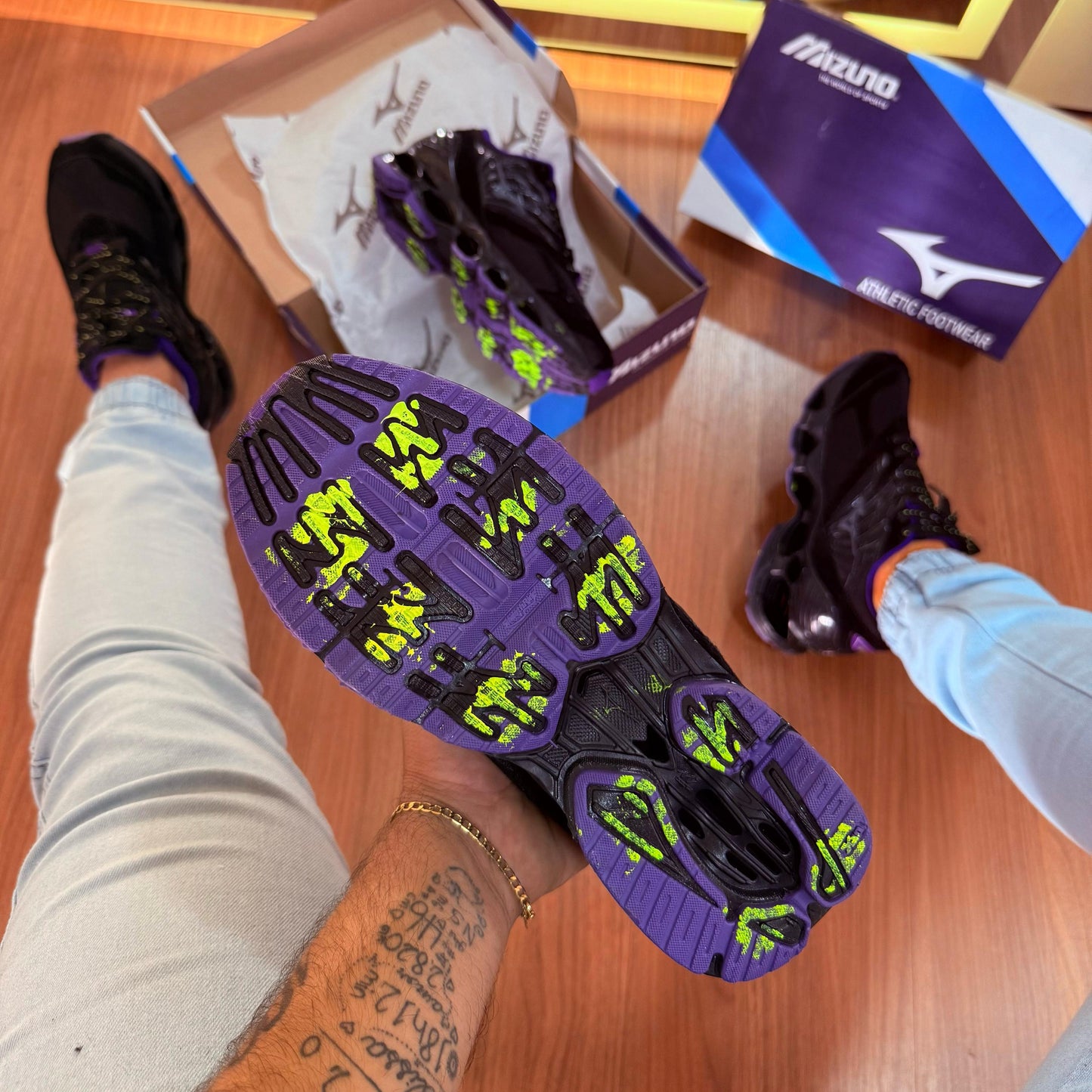 Tênis Mizuno Pro 13-S Preto Flor de Lótus – Edição Premium