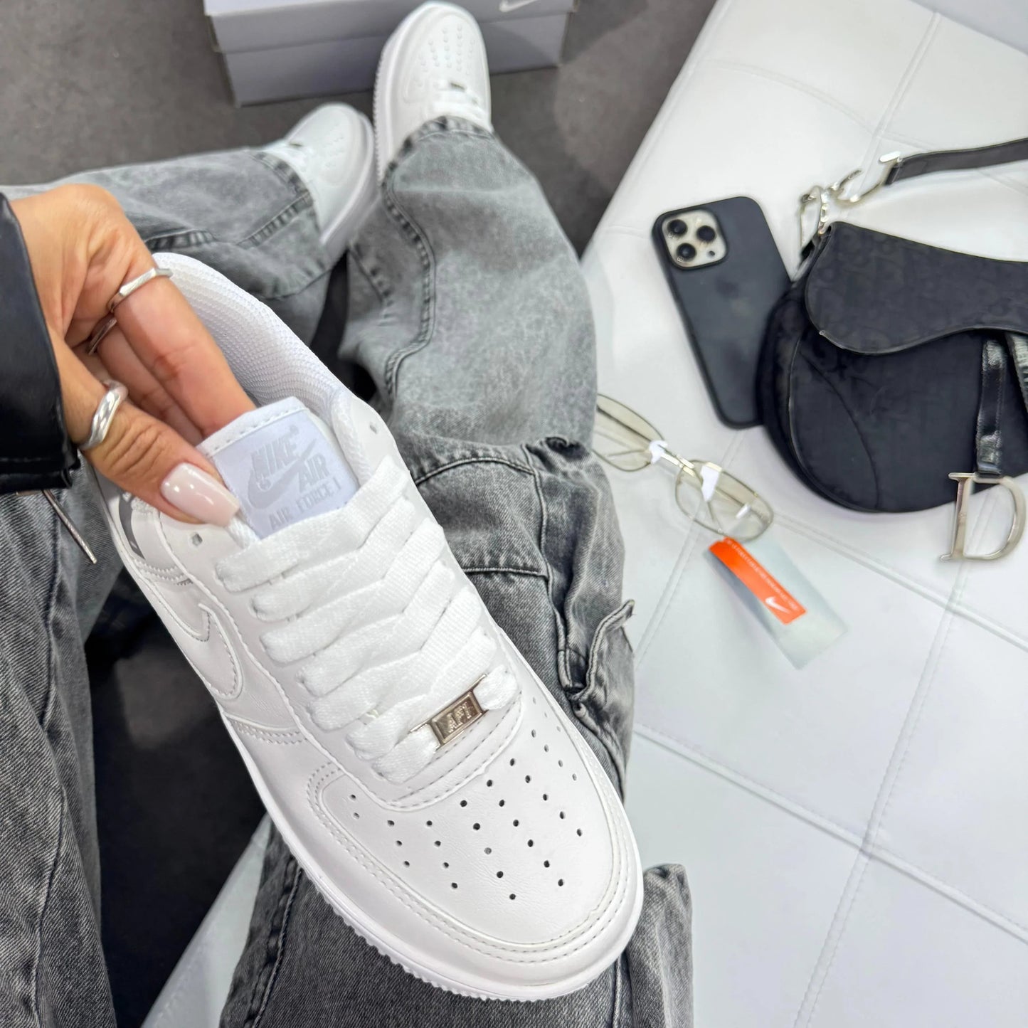 Tênis Nike Air Force 1 Branco – Visual Clean e Premium