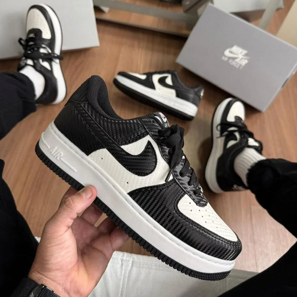Tênis Nike Air Force Panda Carbono – Estilo e Conforto